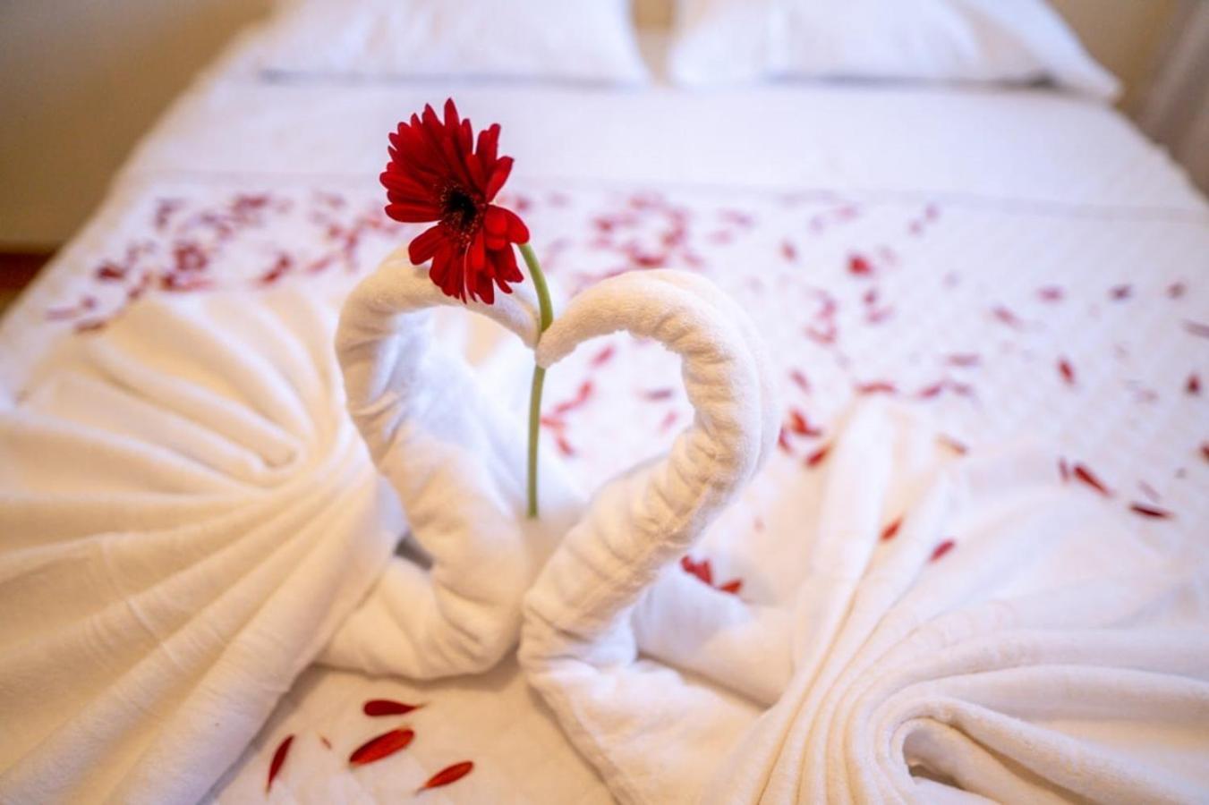 Hotel Los Manantiales Panajachel Ngoại thất bức ảnh